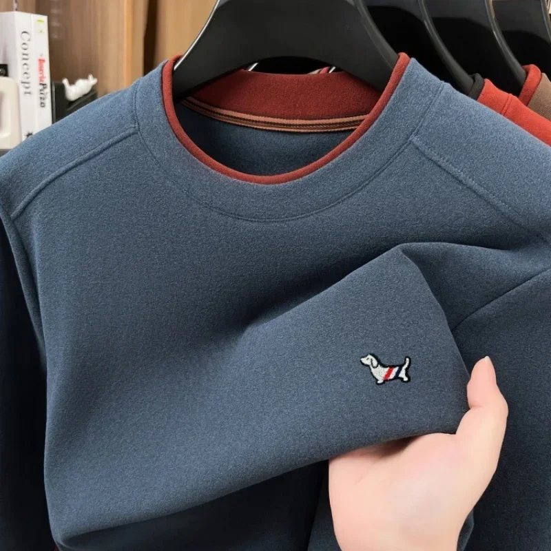High quality velvet warm long sleeve T-shirt men's autumn new double-layer collar design fashion cute dog embroidery pullover