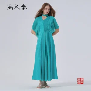 Gaoyitai jacquard 22 momme pure silk asymmetrical ancient charm evening dress and georgette splicing and a slim fit.