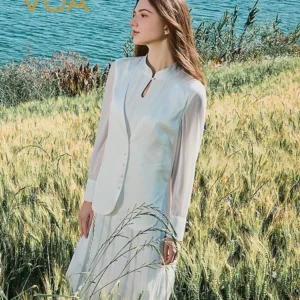 VOA silk cheongsam collar long-sleeved silk dress + milky white pearl satin single-breasted vest suit dress