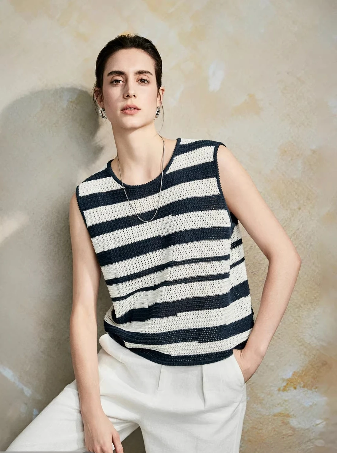Cotton and linen Sleeveless Loose vest female New products for Spring/Summer 2025 Striped knitted top Hollowed-out design