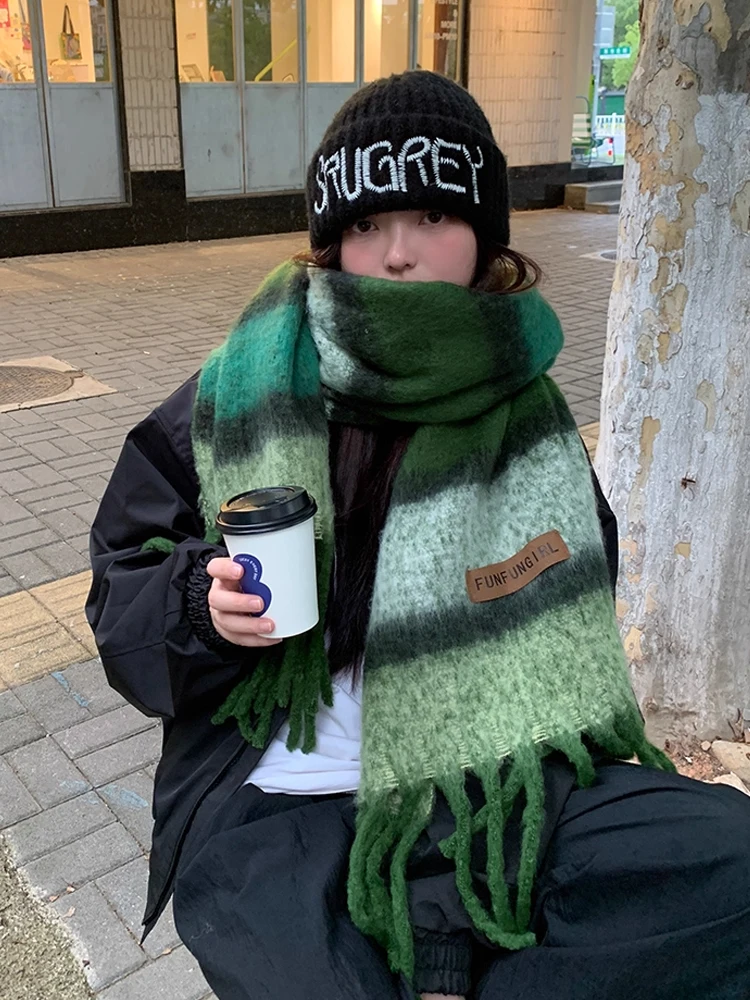 kf-S0b092881a8ee43bd84cf99abf6b75633n