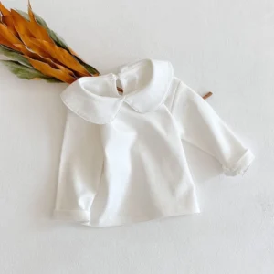 New autumn baby clothing, 0-3 year old baby girl doll neck long sleeved base shirt, versatile long sleeved T-shirt top